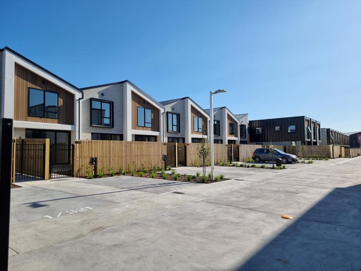 Addington Townhouse With Carpark 8Mins Walk To Hagley Park South Villa ไครสต์เชิร์ช ภายนอก รูปภาพ