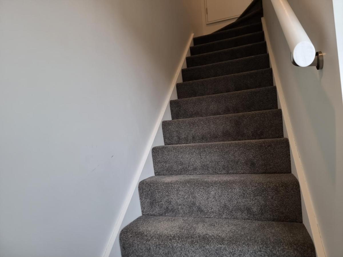 Addington Townhouse With Carpark 8Mins Walk To Hagley Park South Villa ไครสต์เชิร์ช ภายนอก รูปภาพ