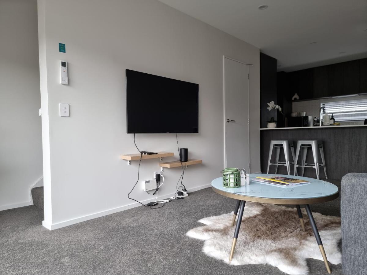 Addington Townhouse With Carpark 8Mins Walk To Hagley Park South Villa ไครสต์เชิร์ช ภายนอก รูปภาพ